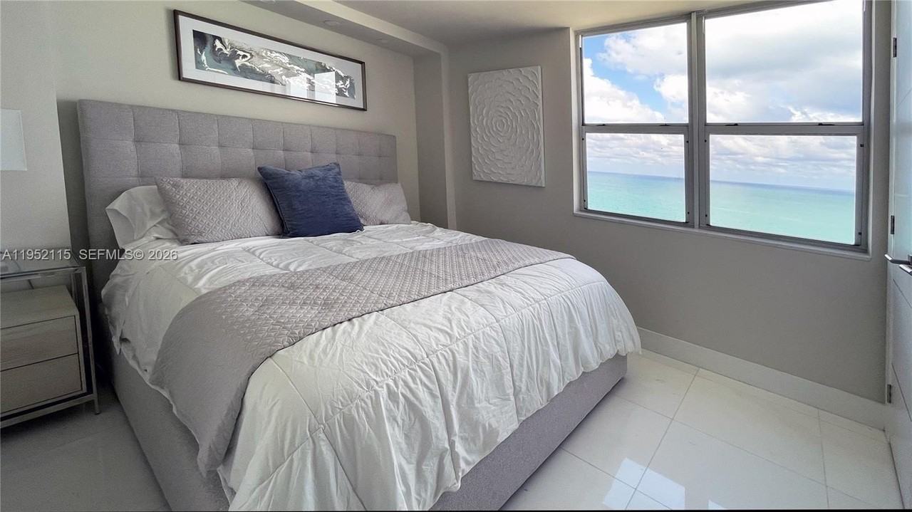 5701 Collins Ave #1221 - Photo 2 of 44