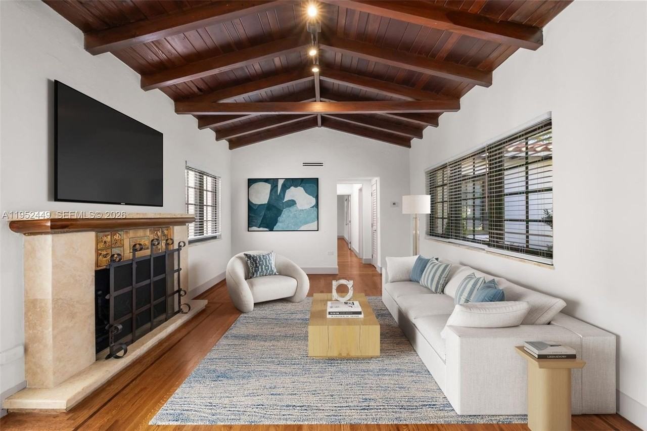 3519 Toledo St - Photo 7 of 50