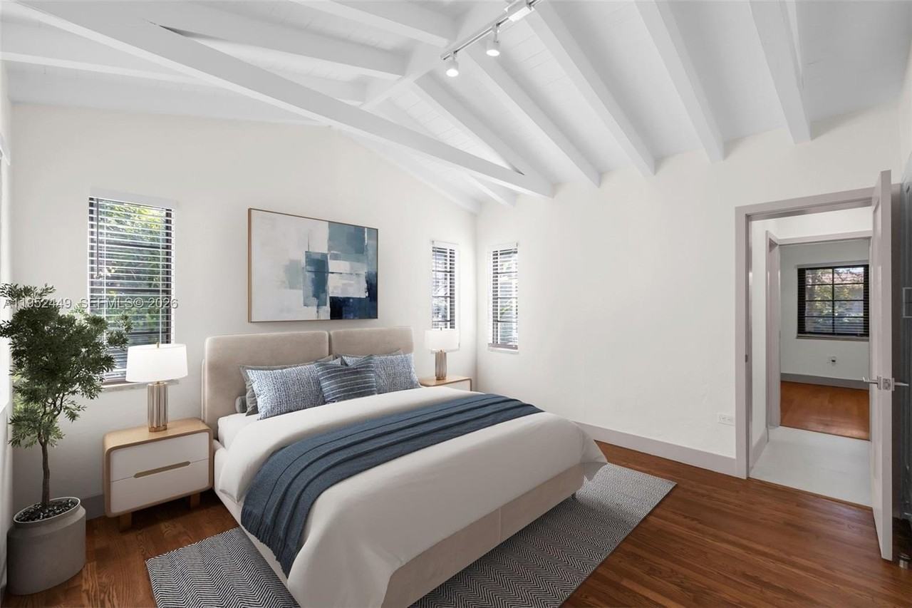 3519 Toledo St - Photo 5 of 50