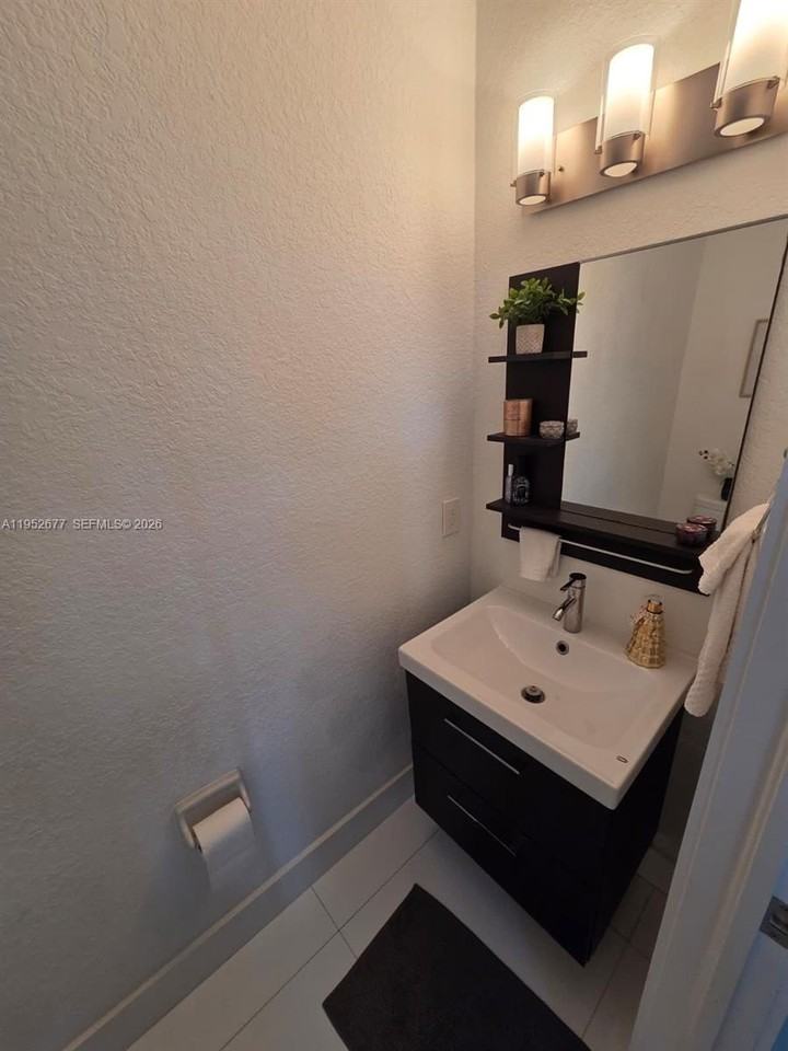 11260 Nw 84th St #11260 - Photo 6 of 20