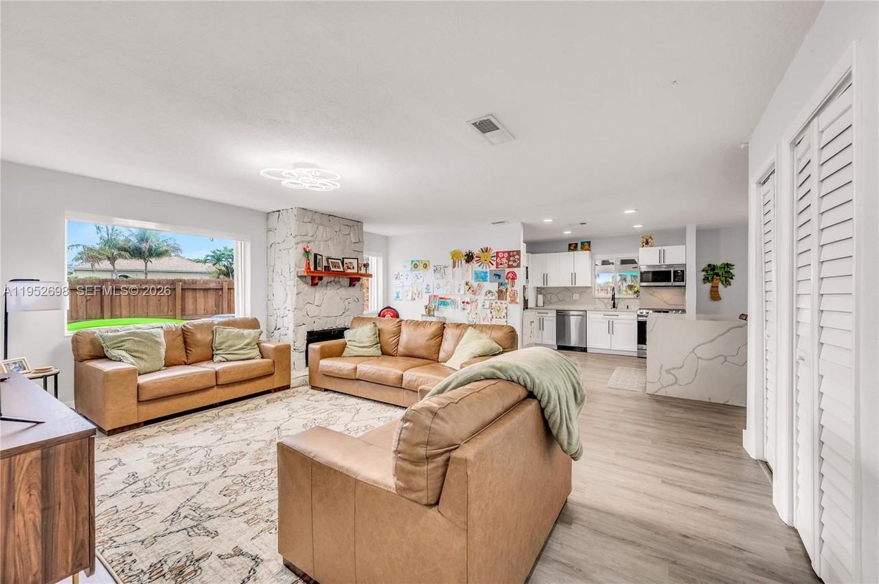 15930 Sw 90th Ave - Photo 7 of 50