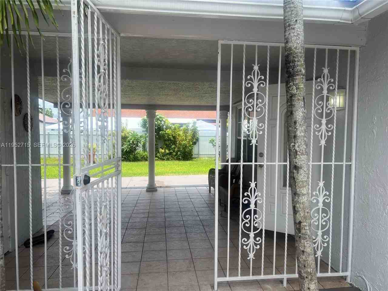 5827 Nw 197th Ter - Photo 4 of 30