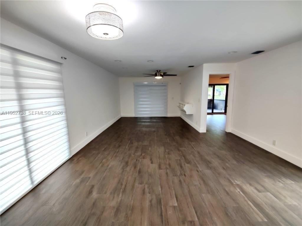 5201 Sw 31st Ave #102 - Photo 3 of 37