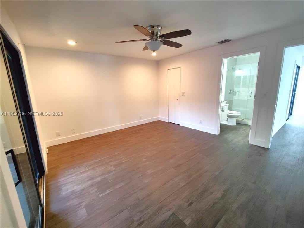 5201 Sw 31st Ave #102 - Photo 6 of 37