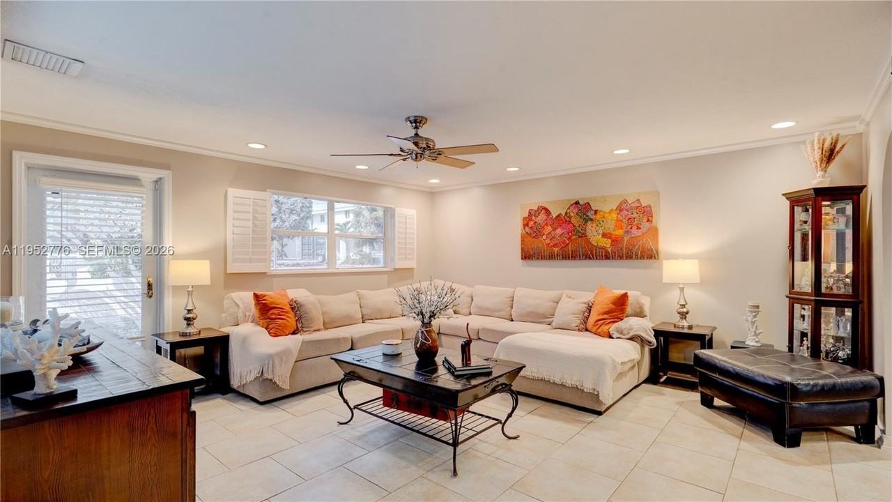 150 Azalea St #150 - Photo 5 of 49