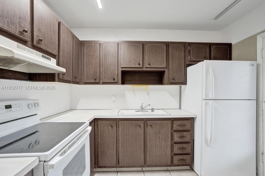 4731 Nw 10th Ct #314 - Photo 6 of 24