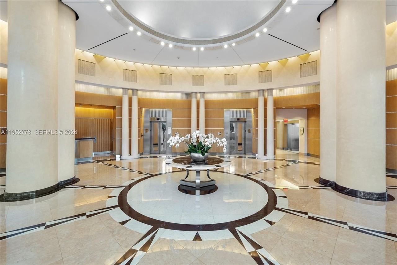 2127 Brickell Ave #1504 - Photo 4 of 44