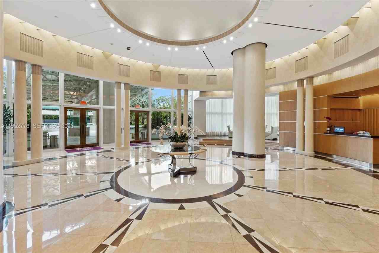 2127 Brickell Ave #1504 - Photo 5 of 44