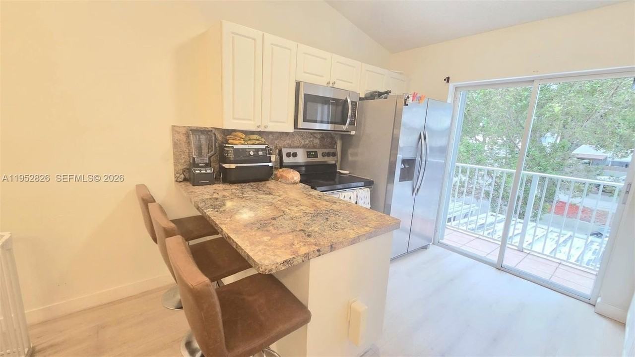 7911 Sw 152nd Ave #1008 - Photo 5 of 17