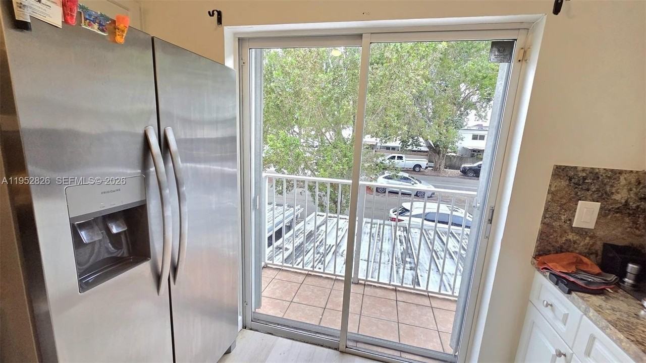 7911 Sw 152nd Ave #1008 - Photo 7 of 17