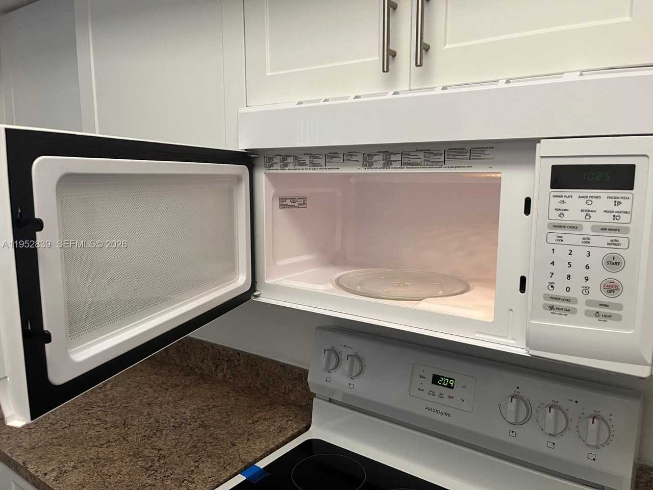 11601 Sw 2nd St #21108 - Photo 5 of 32