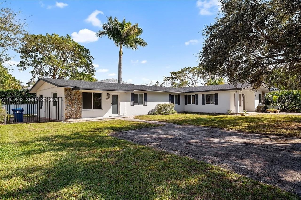 10525 Sw 77th Ct #10525 - Photo 2 of 27