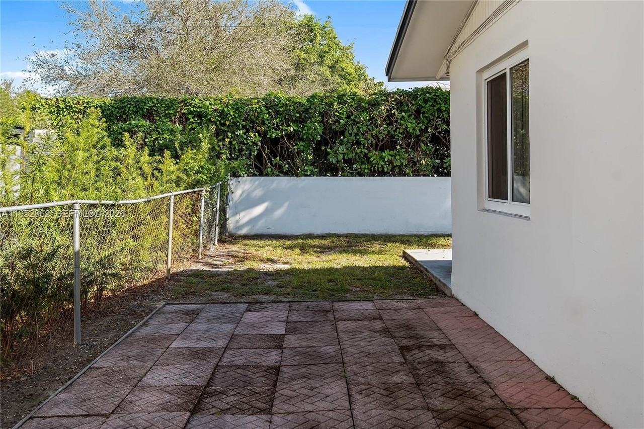 10525 Sw 77th Ct #10525 - Photo 5 of 27