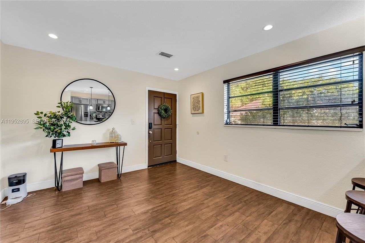 6236 Sw 136th Ct #B208 - Photo 3 of 26