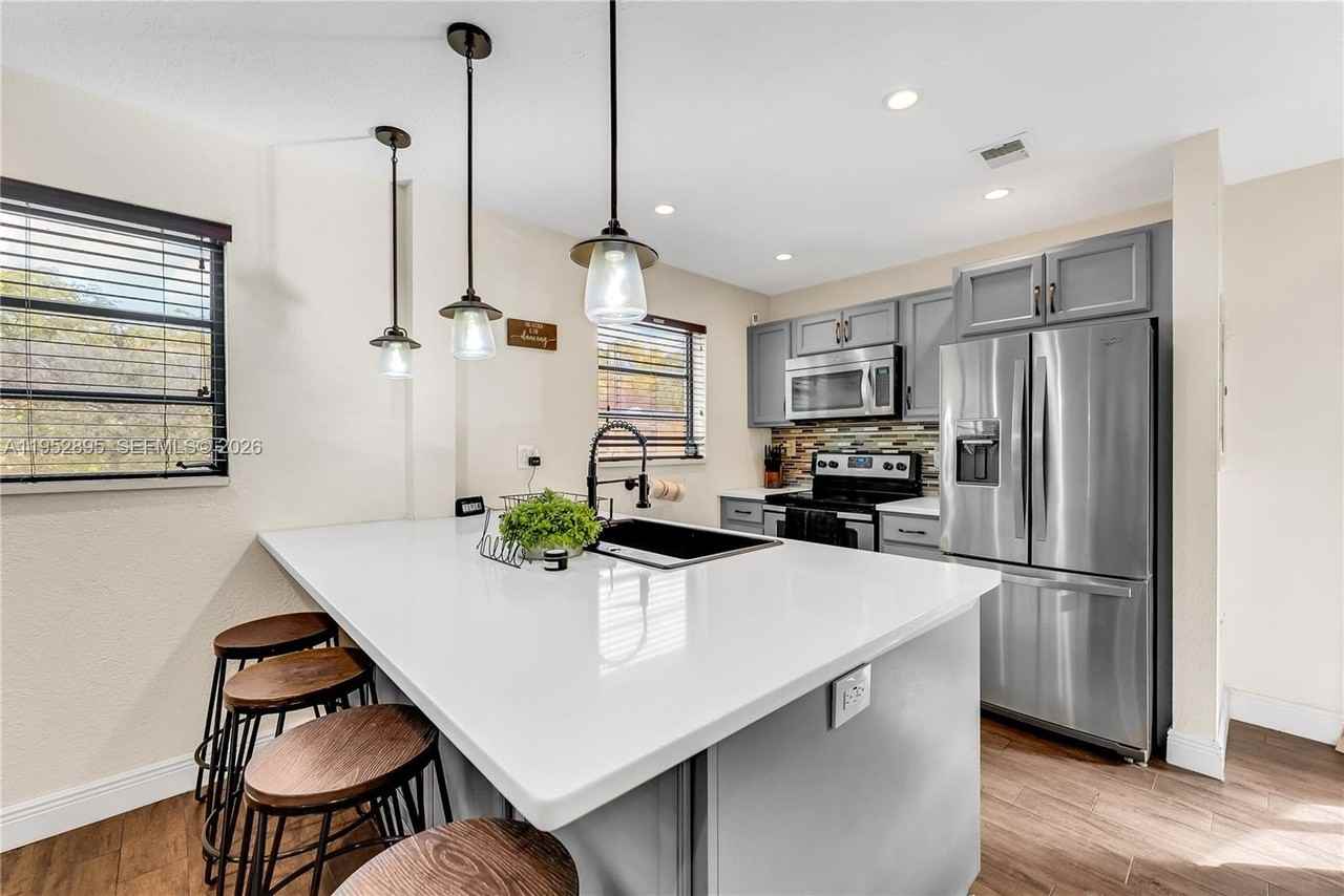 6236 Sw 136th Ct #B208 - Photo 6 of 26