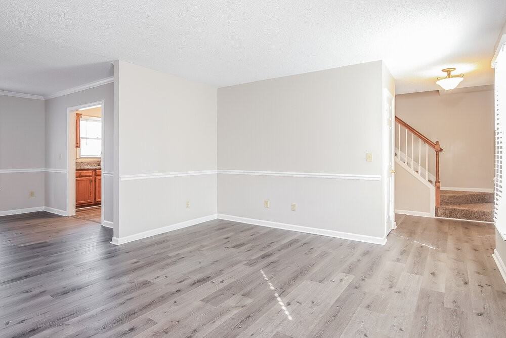 3505 Singleleaf Ln - Photo 5 of 17