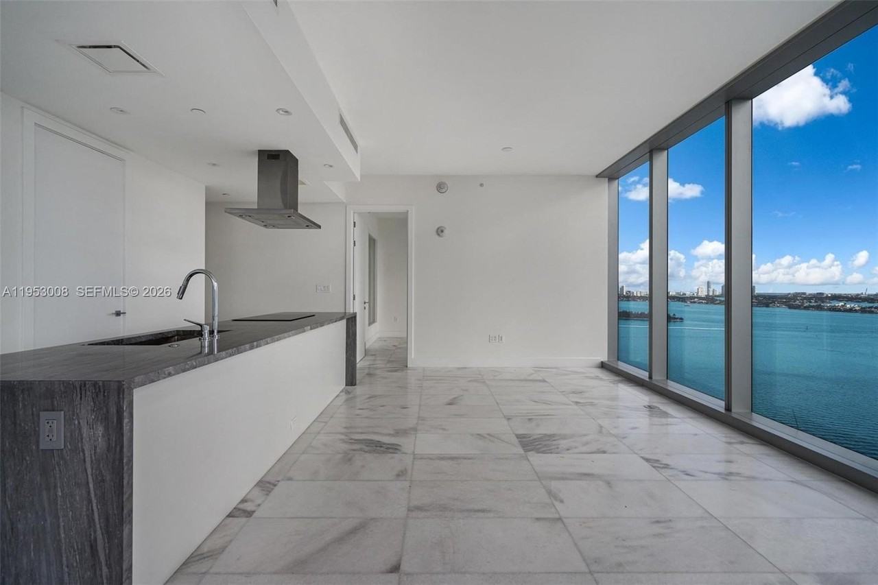 700 Ne 26th Ter #1905