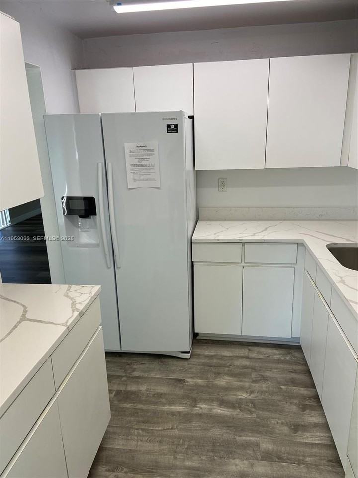 9503 Sw 88th Ter #9503 - Photo 5 of 13