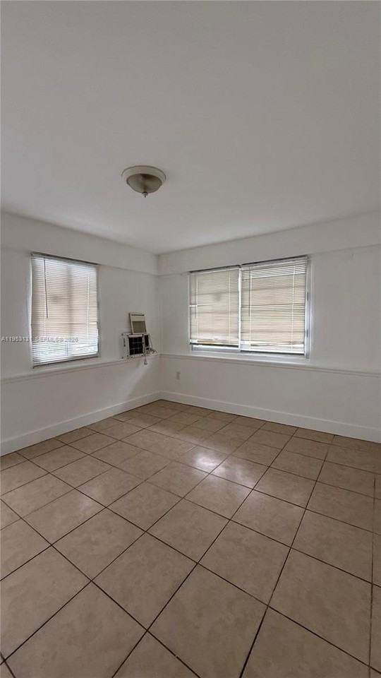 5305 Biscayne Blvd #101 - Photo 5 of 12