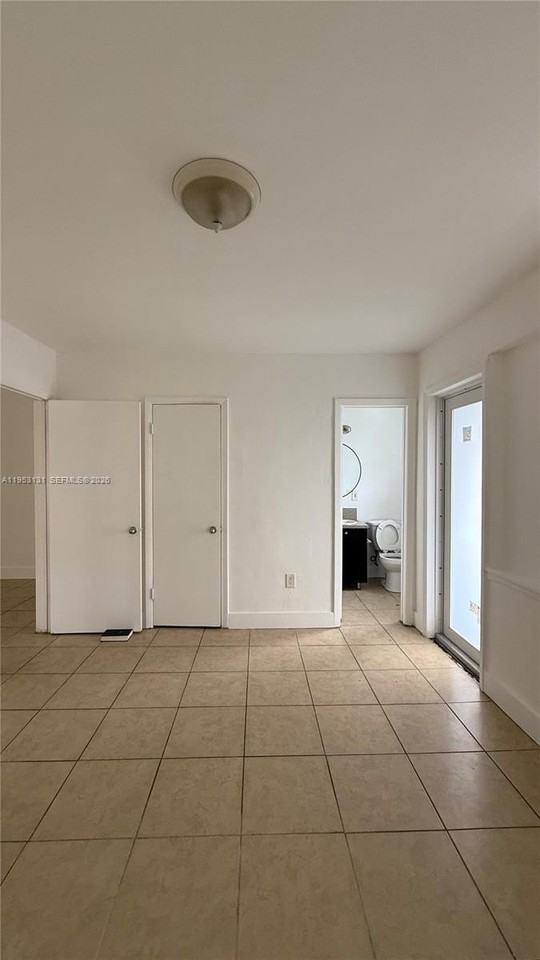 5305 Biscayne Blvd #101 - Photo 6 of 12
