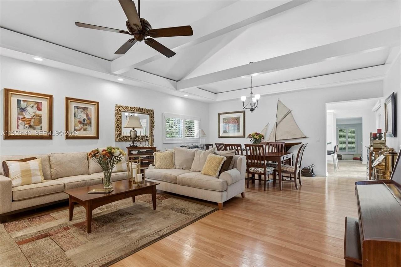 7801 Sw 58th Ave #7801 - Photo 2 of 18