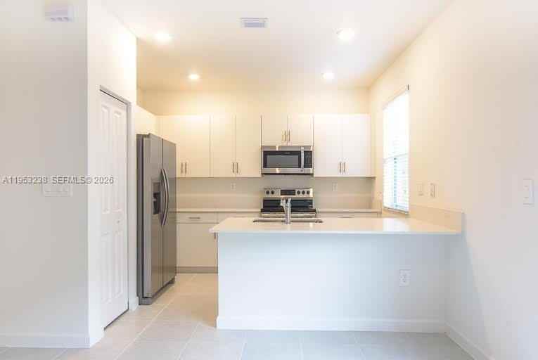 2683 Se 11th St - Photo 3 of 26