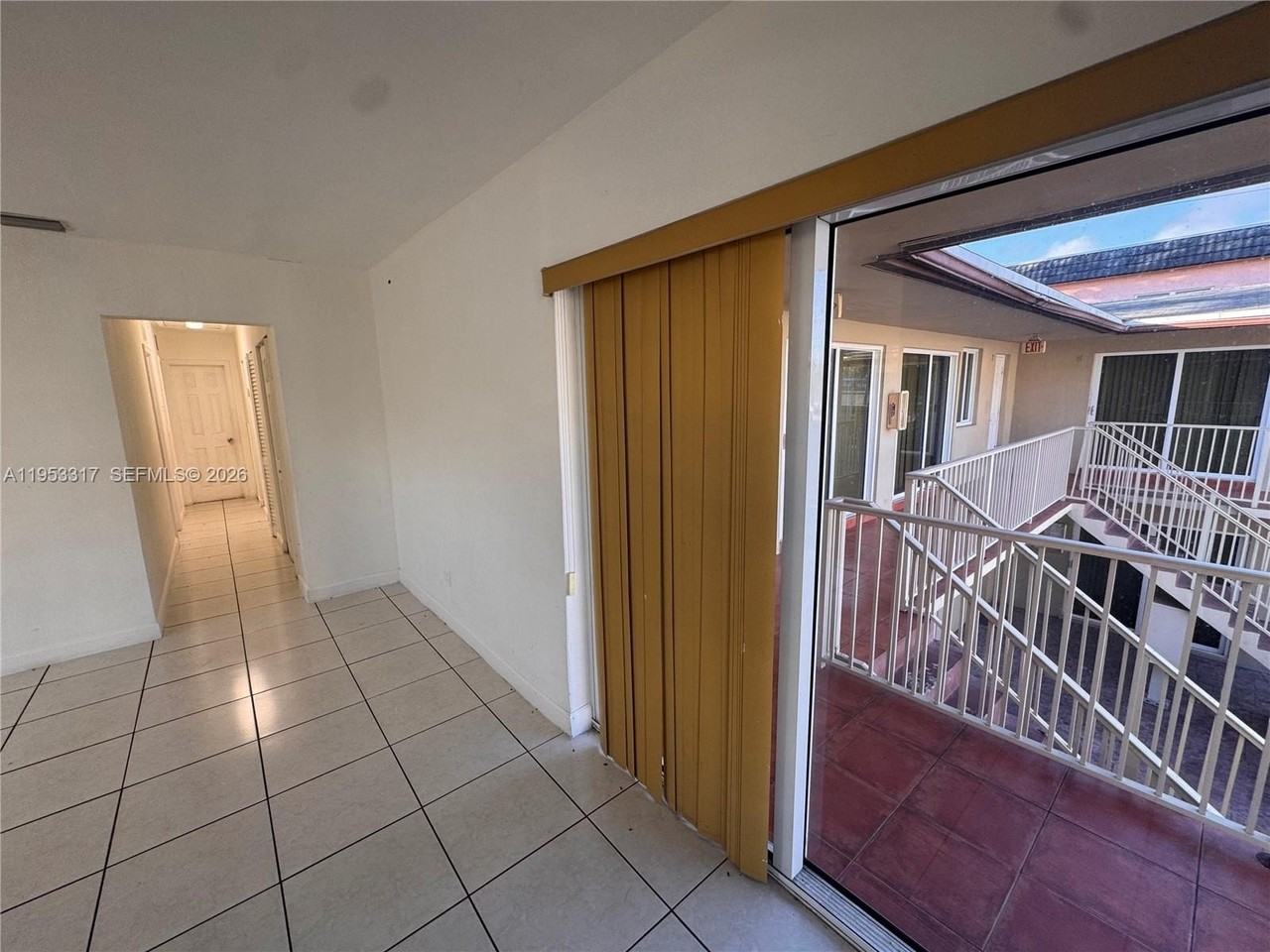 1595 Ne 125th St #6 - Photo 7 of 18