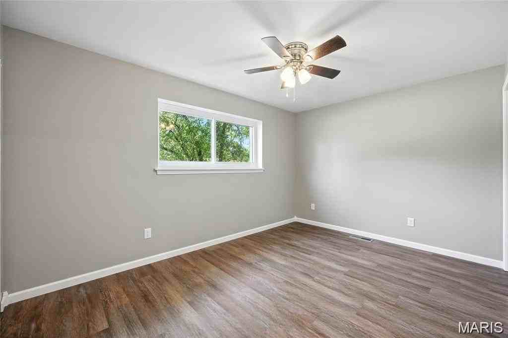 2320 Patterson Rd - Photo 7 of 15