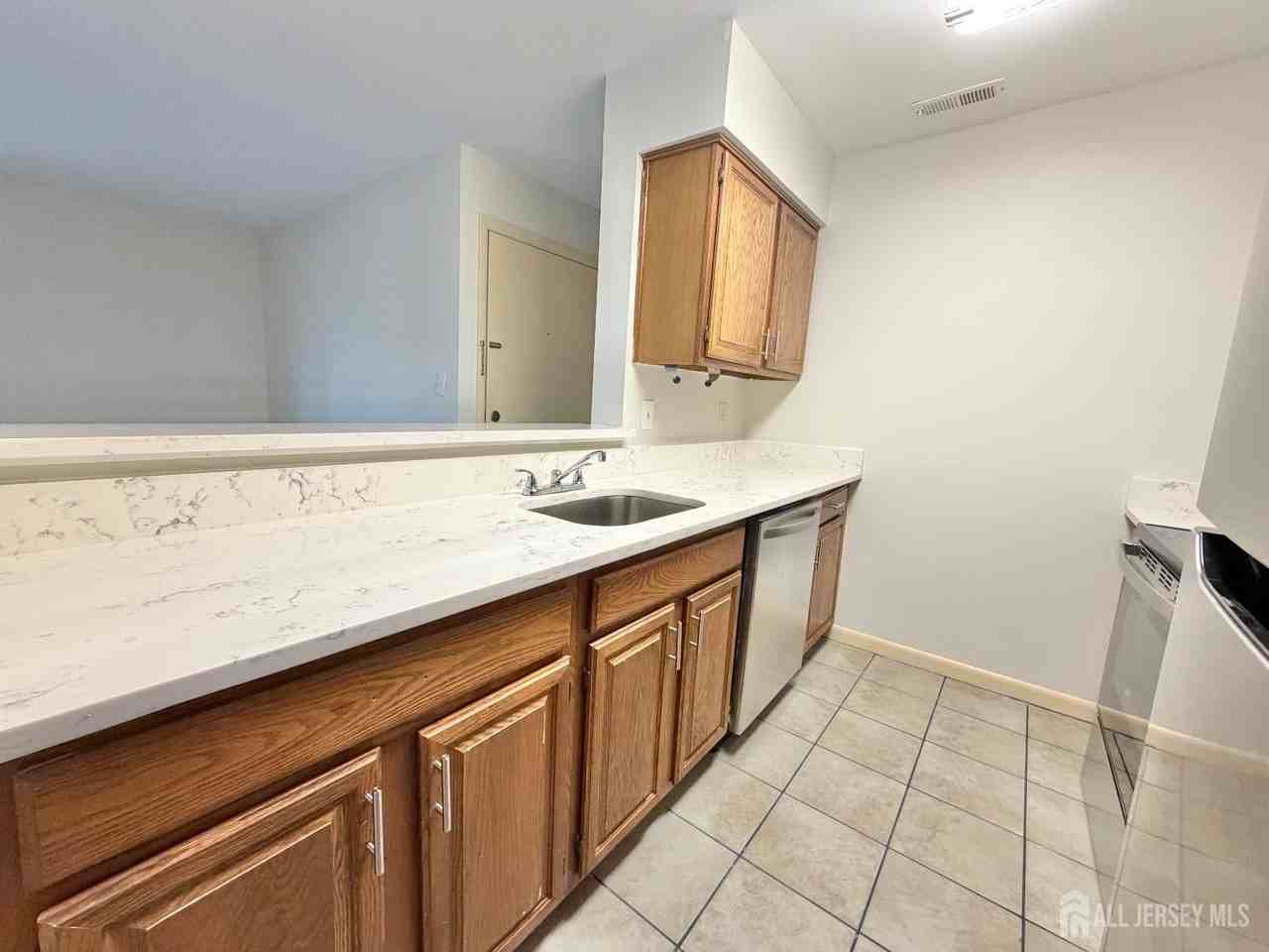 9208 Tamarron Dr - Photo 6 of 27