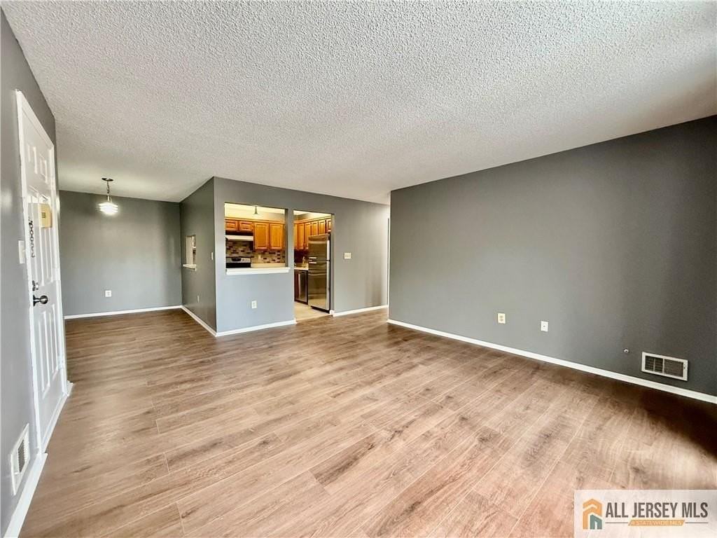 31 Voscek Ct - Photo 3 of 19