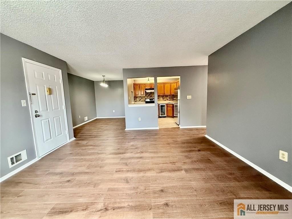 31 Voscek Ct - Photo 7 of 19