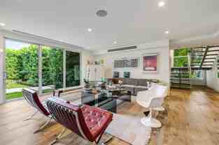 79 Shore Dr W #SFH - Photo 1 of 1