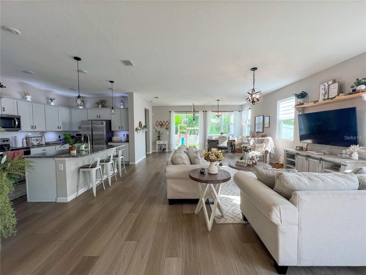 3567 74th Avenue Cir E - Photo 3 of 19