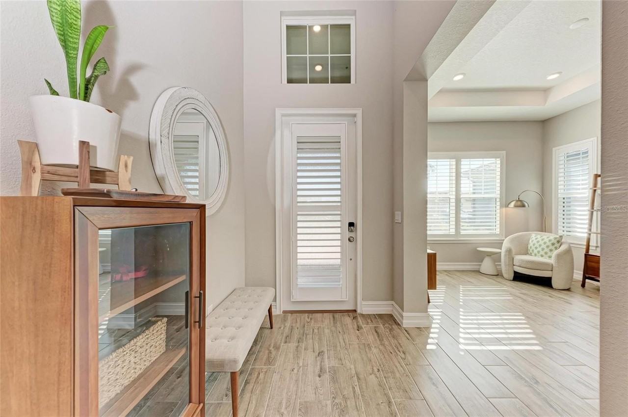 2322 5th St E - Photo 7 of 50