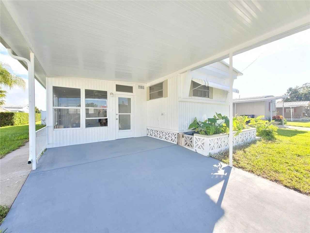 321 3rd Street Dr W - Photo 3 of 17