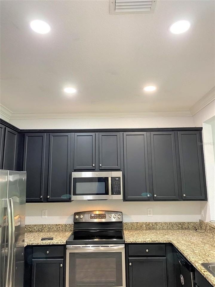 7280 Ketch Pl - Photo 4 of 33