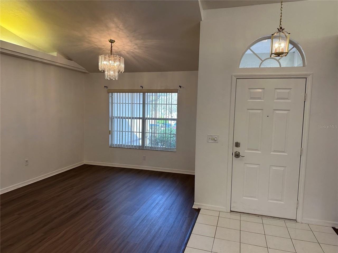 1435 Nw 100th Ter - Photo 5 of 12