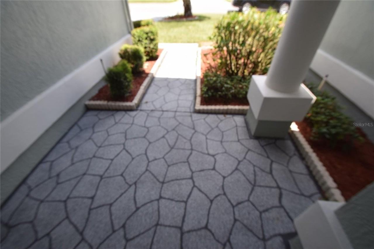 6022 Crane Dr - Photo 3 of 24