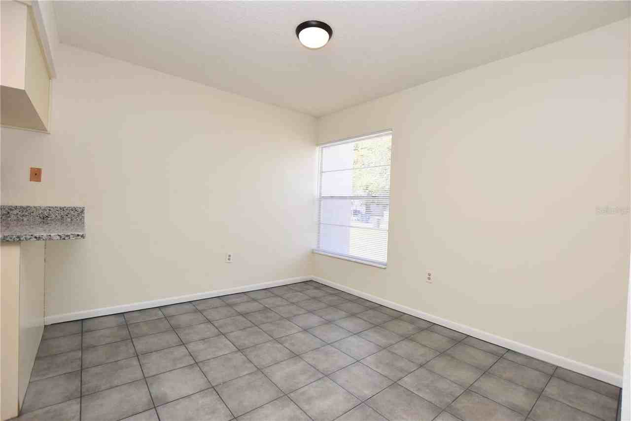 1804 Crystal Grove Dr - Photo 5 of 19