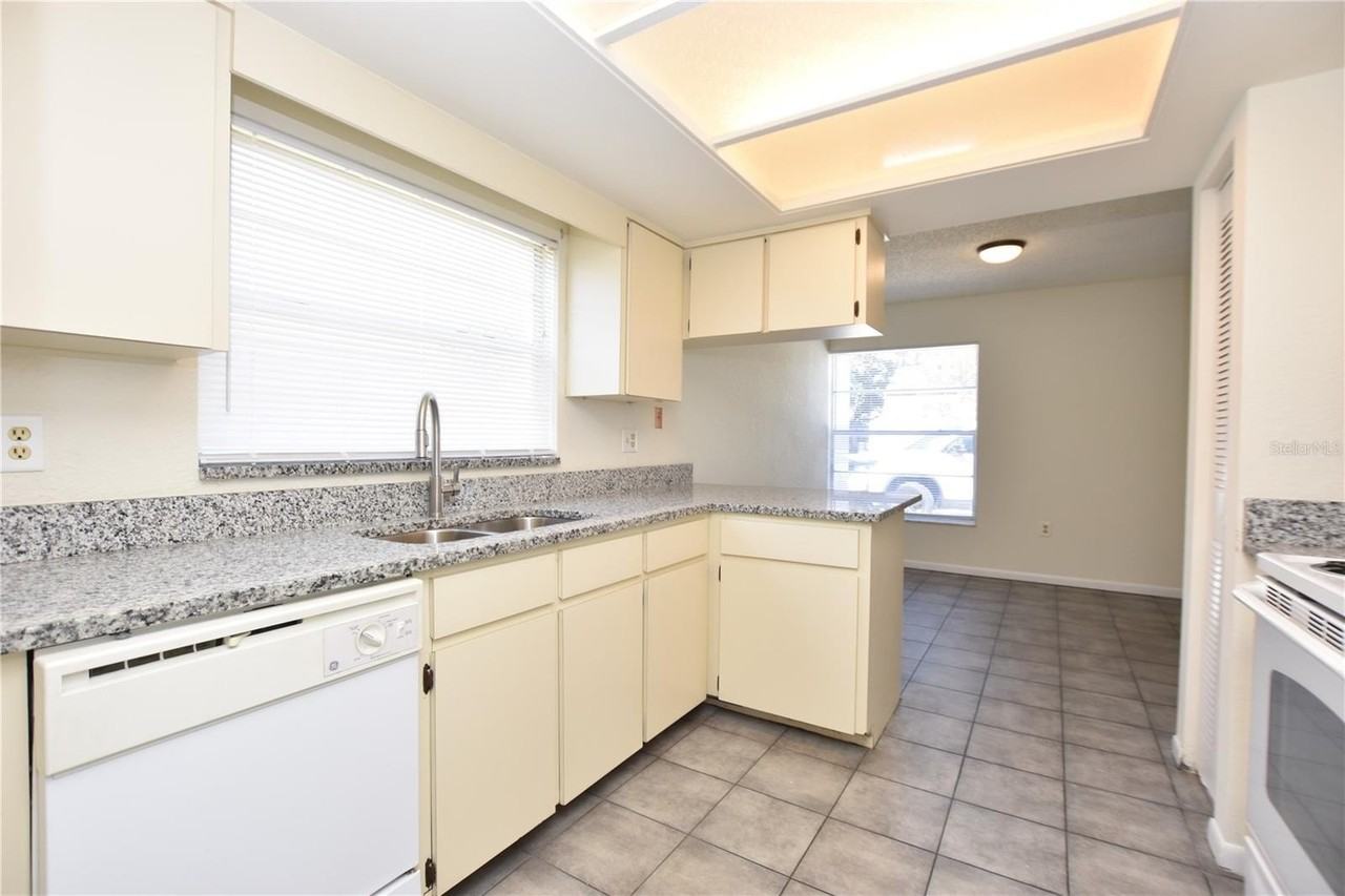 1804 Crystal Grove Dr - Photo 6 of 19