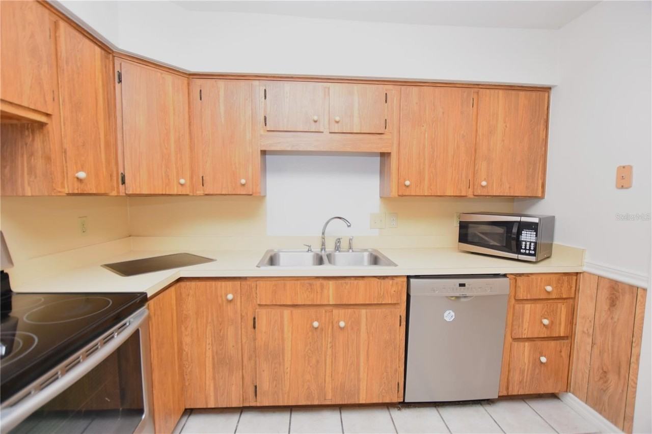 1503 Hanson Ave - Photo 6 of 36