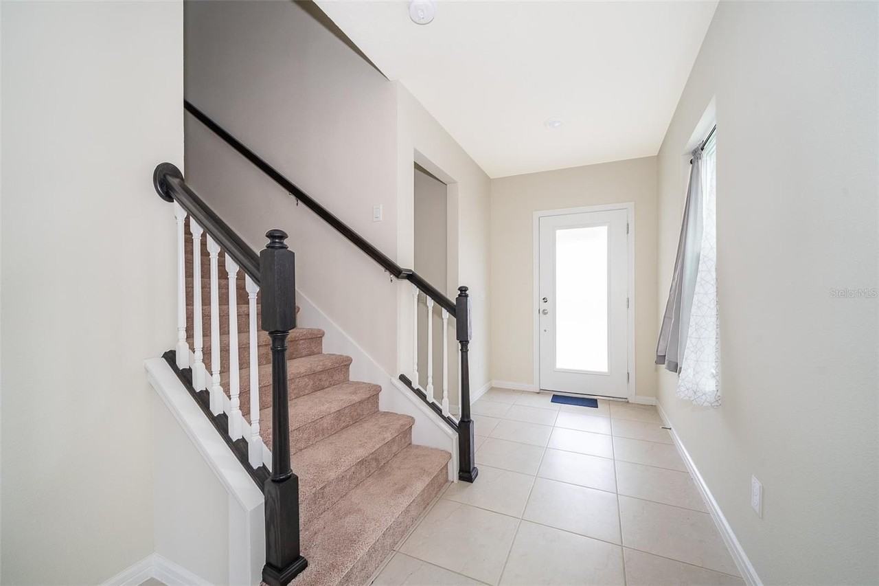 1941 Summer Serenity Dr - Photo 4 of 28