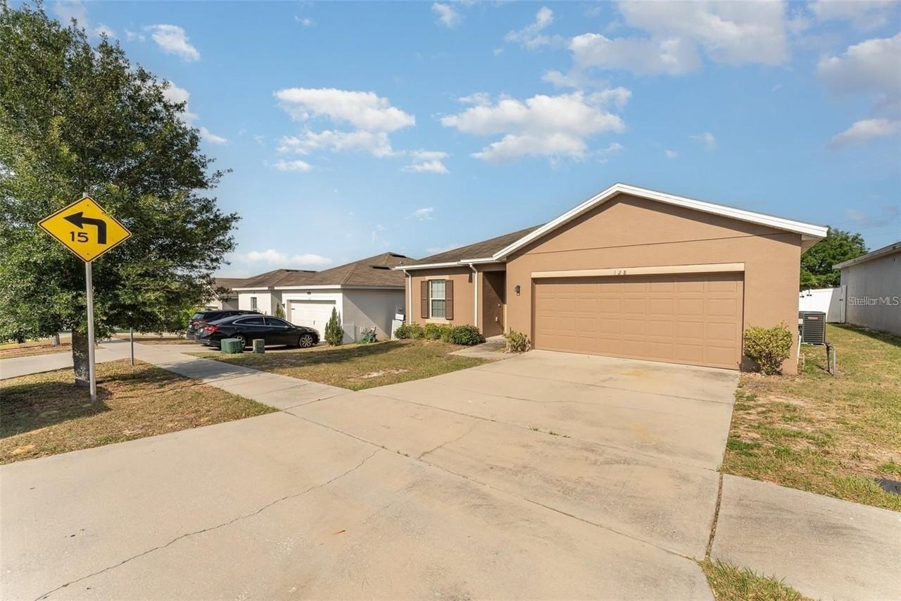 128 Tanager St - Photo 4 of 32