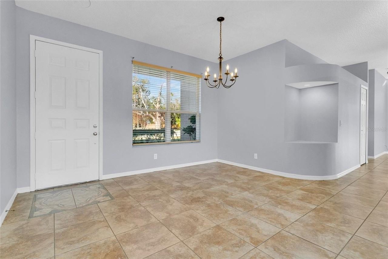 8102 Country Run Pkwy - Photo 7 of 25