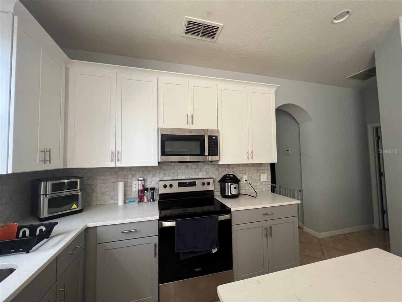 10073 Savannah Bluff Ln - Photo 4 of 22