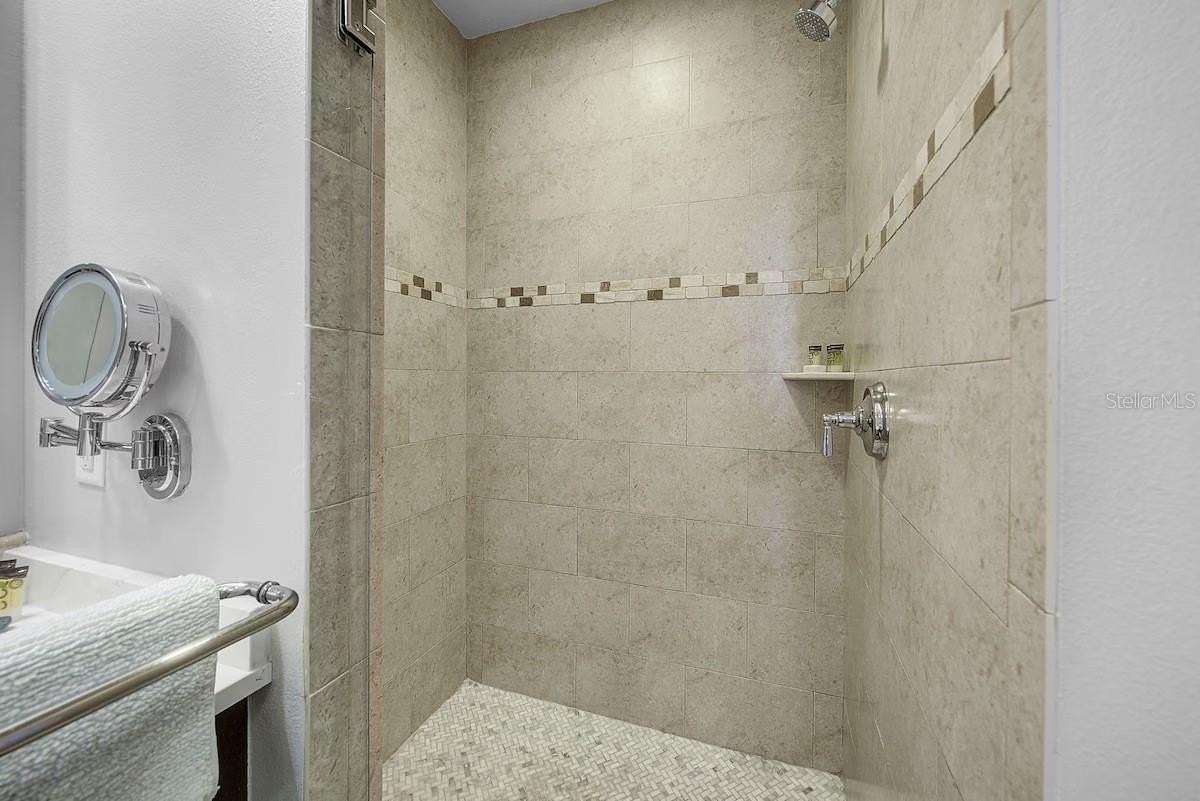 500 Mandalay Ave #712 - Photo 6 of 11