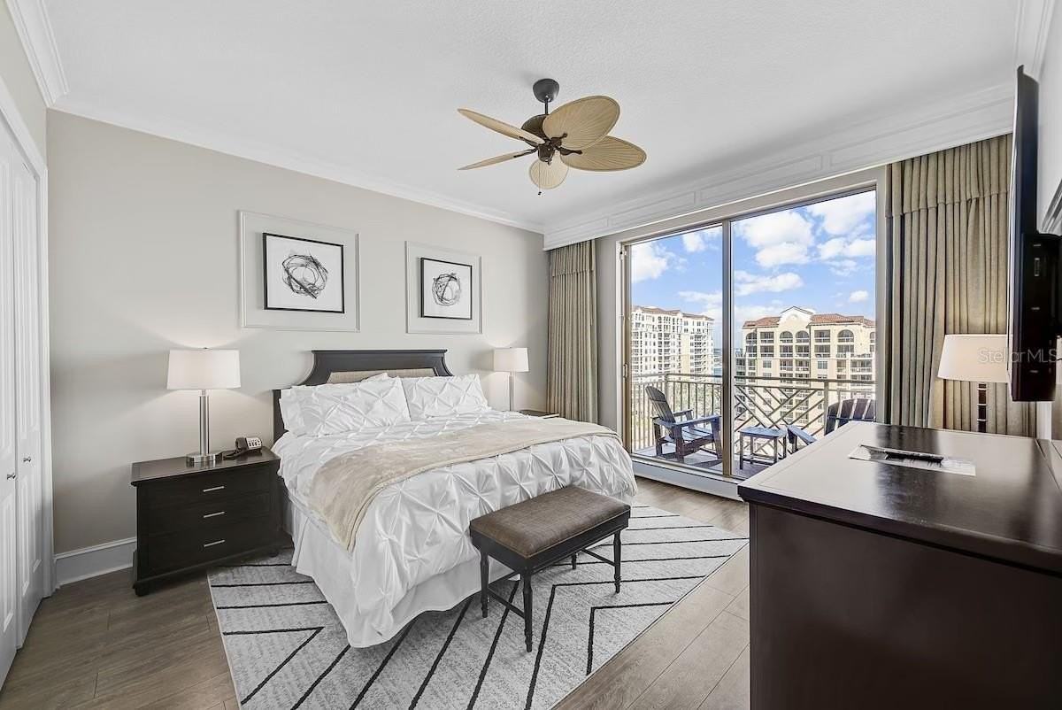 500 Mandalay Ave #712 - Photo 7 of 11