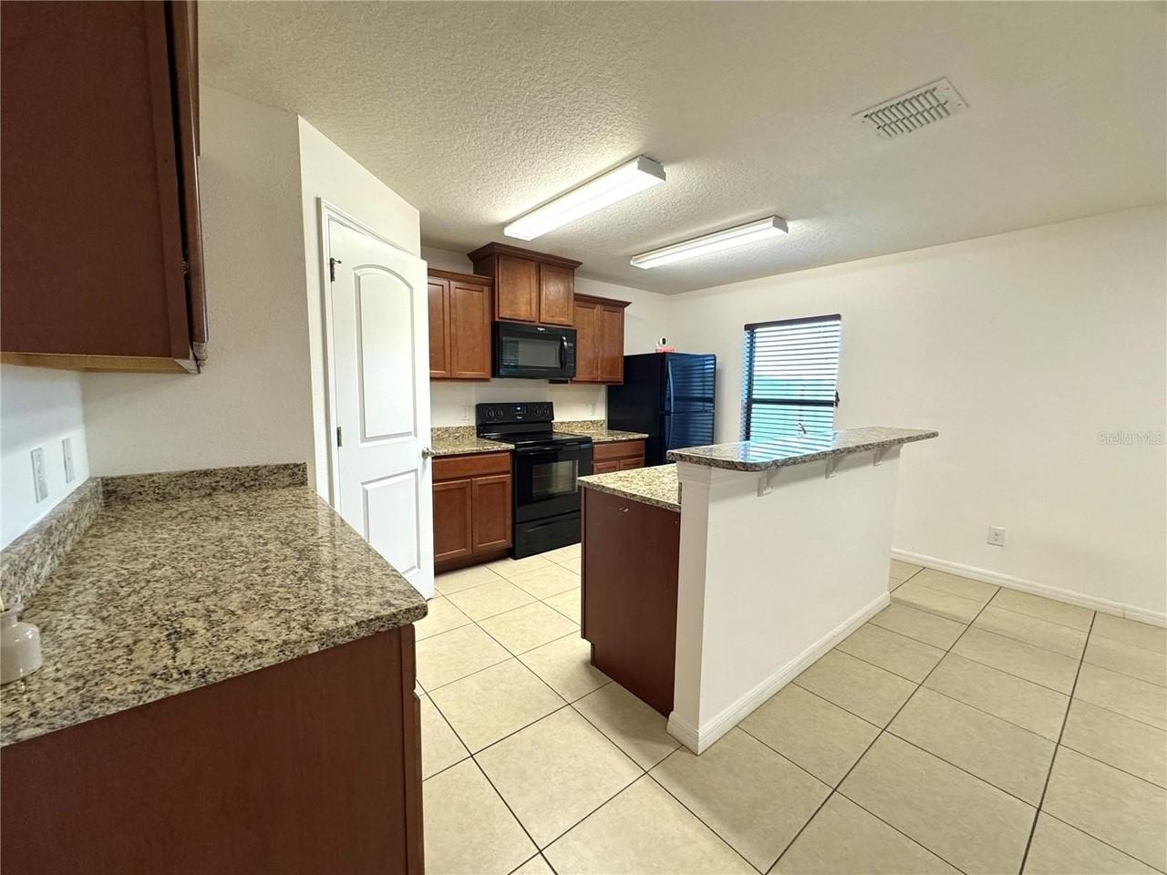 5673 Elsinore Way - Photo 2 of 32