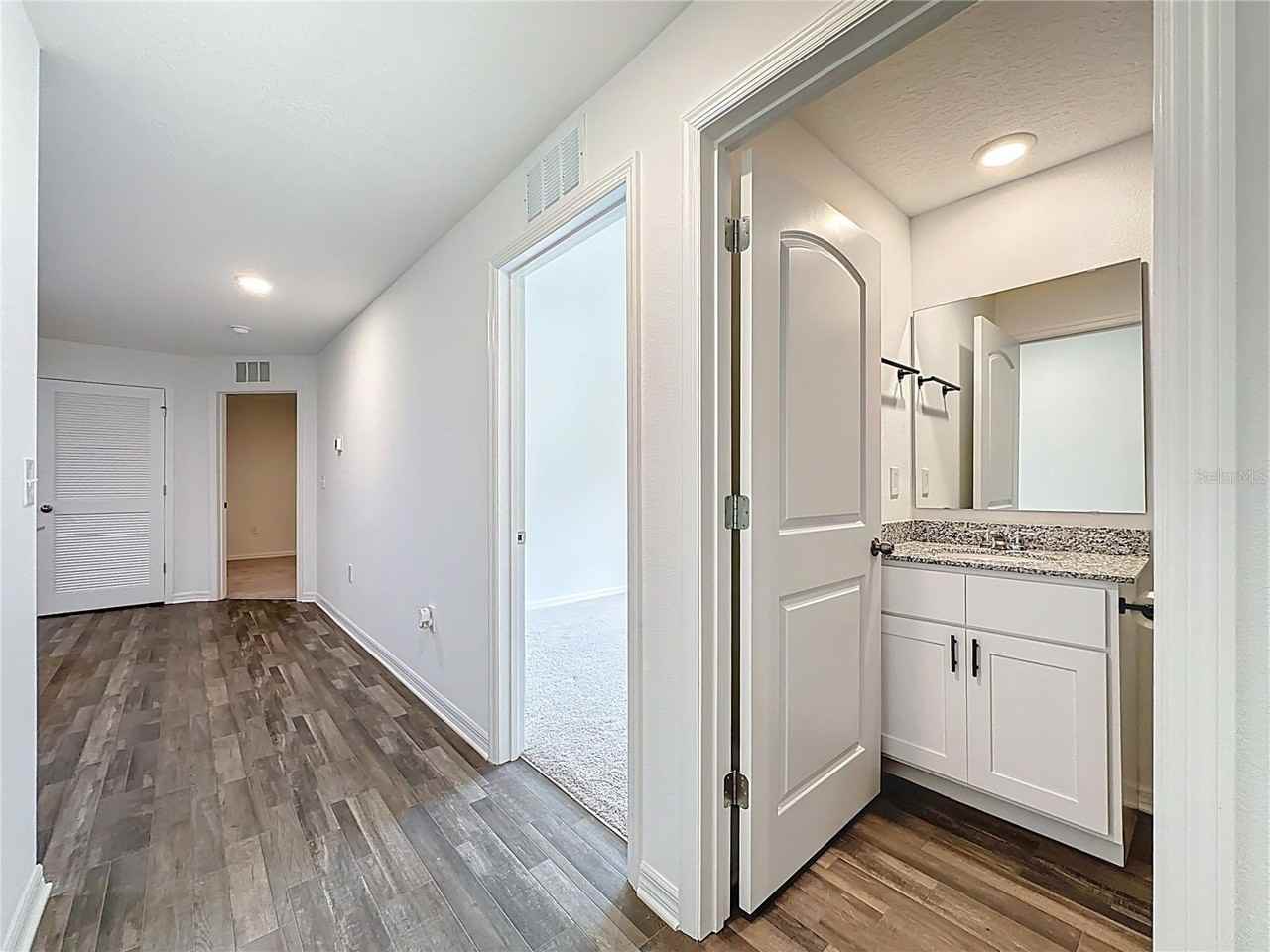 241 Live Oak Blvd - Photo 6 of 29