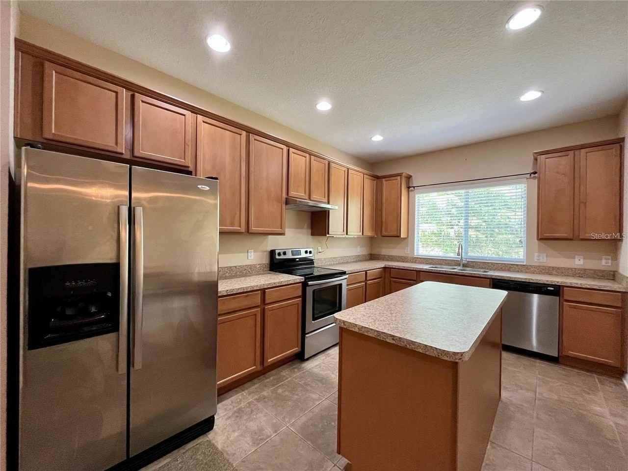 5552 Rutherford Pl - Photo 7 of 20